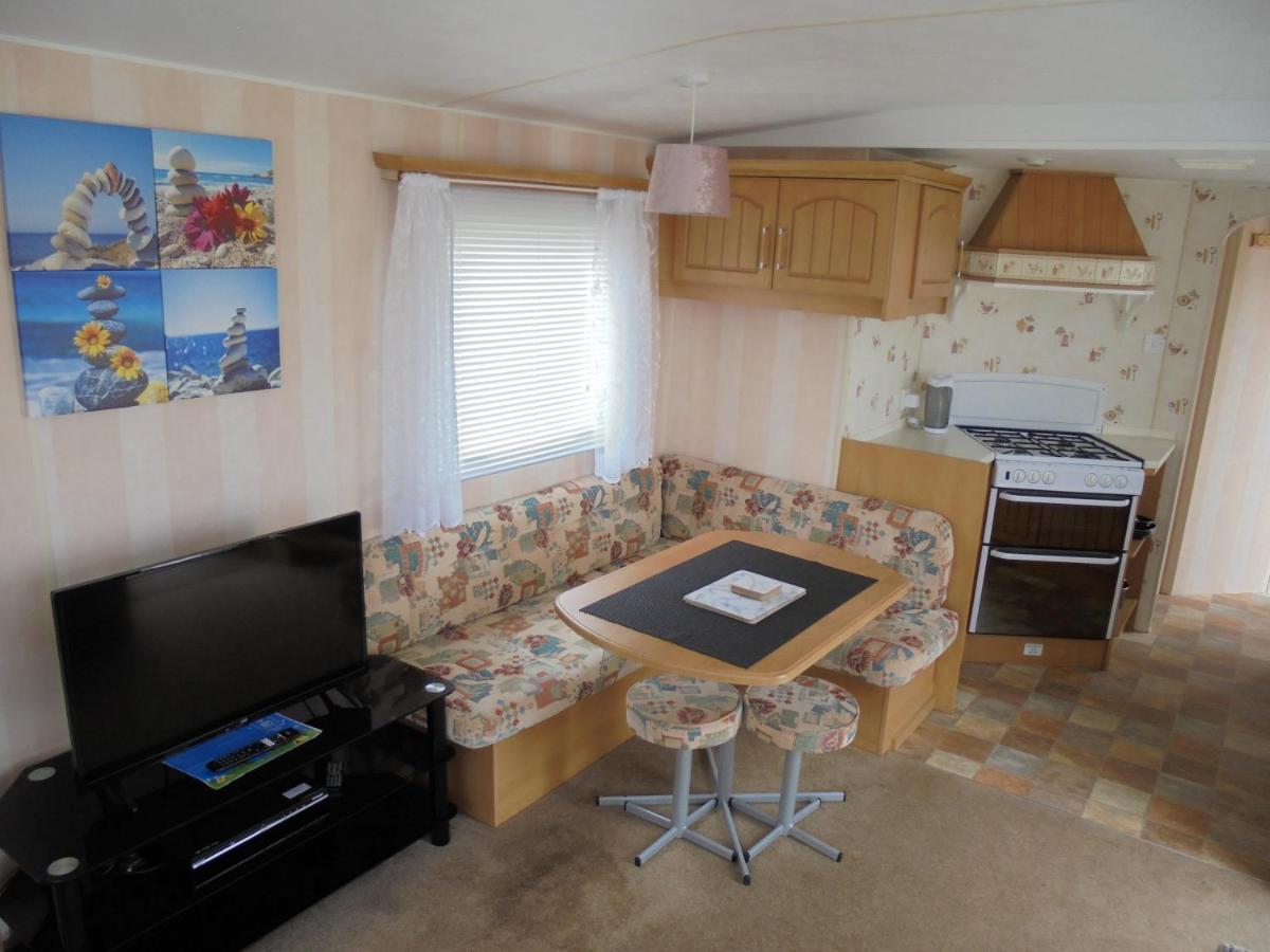 Sealands : Atlas Sl:- 6 Berth, Access To The Beach, Close To Site Entrance Ingoldmells